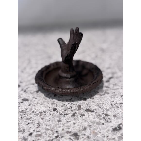 Vintage Cast Iron Jewelry Holder Hand - Picture 6 of 9